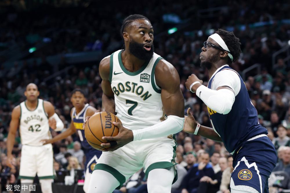 在运动场中 在运动场中